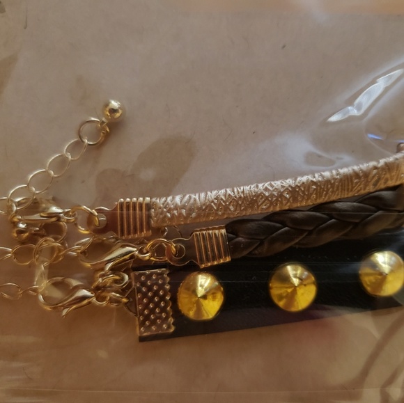 Faux Leather 3 Choker Necklaces - Picture 7 of 8